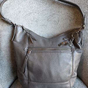 The Sak Sequoia Soft Real Pebbled Leather Hobo Shoulder Handbag Gray Charm EUC